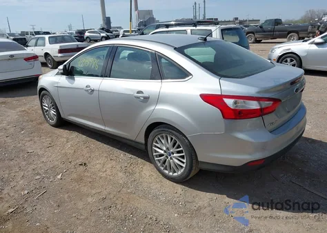 2012 Ford Focus Sel из США, поврежденный, VIN 1FAHP3H22CL184078